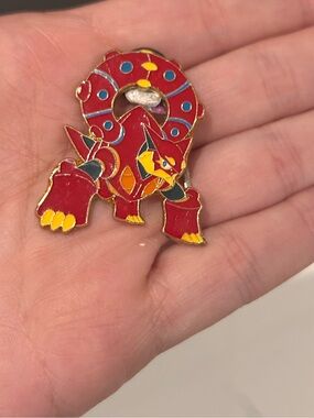 Pokemon pin